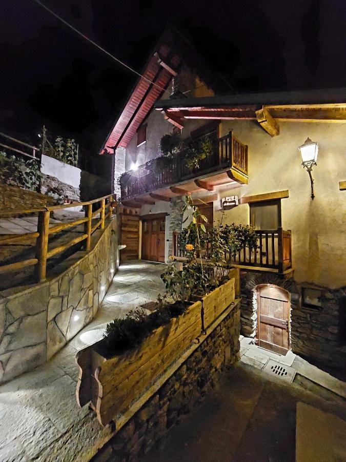 Appartamento Le Bourneau Aosta Eksteriør billede