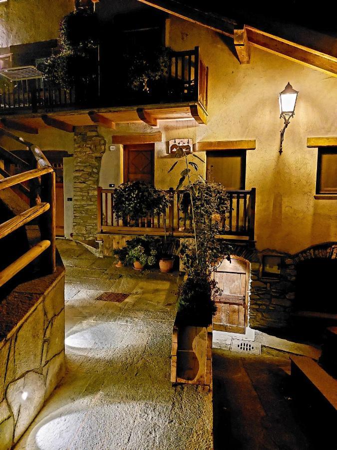 Appartamento Le Bourneau Aosta Eksteriør billede